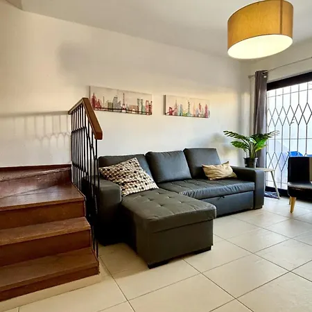 Grand Terrace 2 By Homing Apartment *