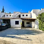 Grand Terrace 2 By Homing Apartament